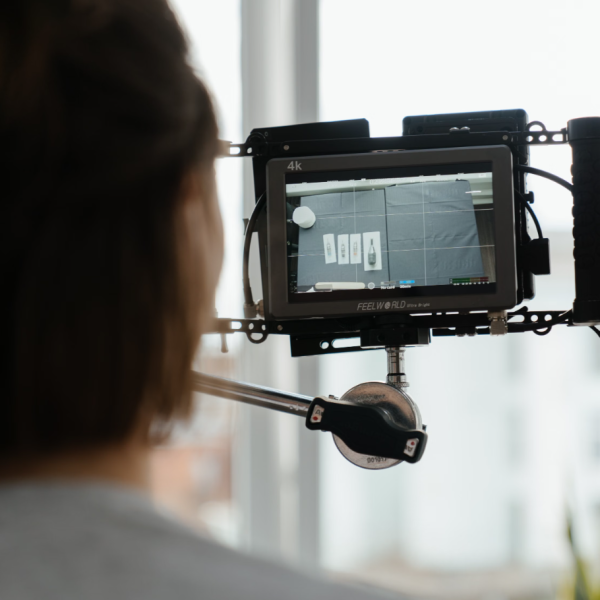 In-Feed Ad Creative Adaptation Package